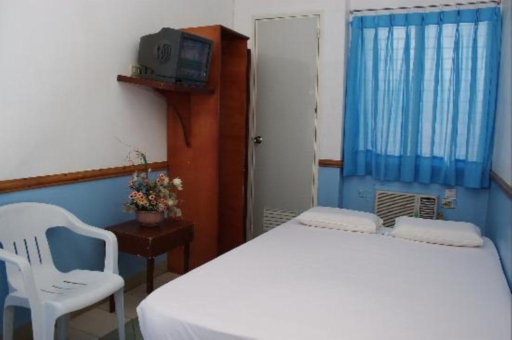 Gv Hotel - Maasin Maasin  Ngoại thất bức ảnh